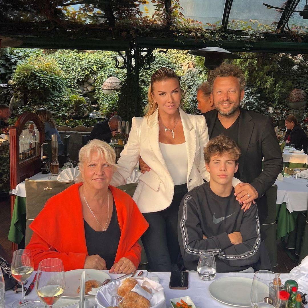 Ivana Sert och hennes familj