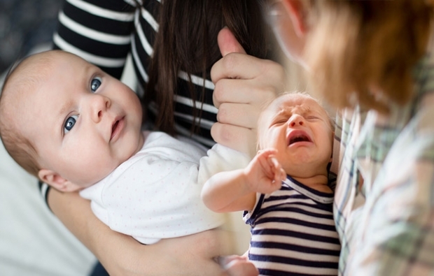 Bröstavstötning orsakar? Lösningar för spädbarn som inte vill suga