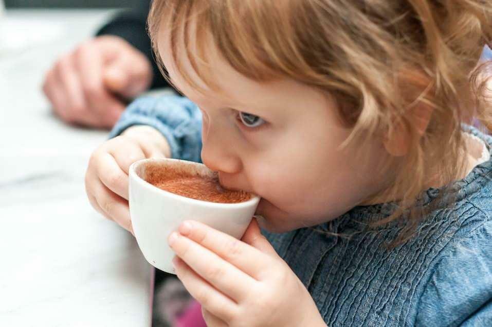 Kan barn dricka turkiskt kaffe?