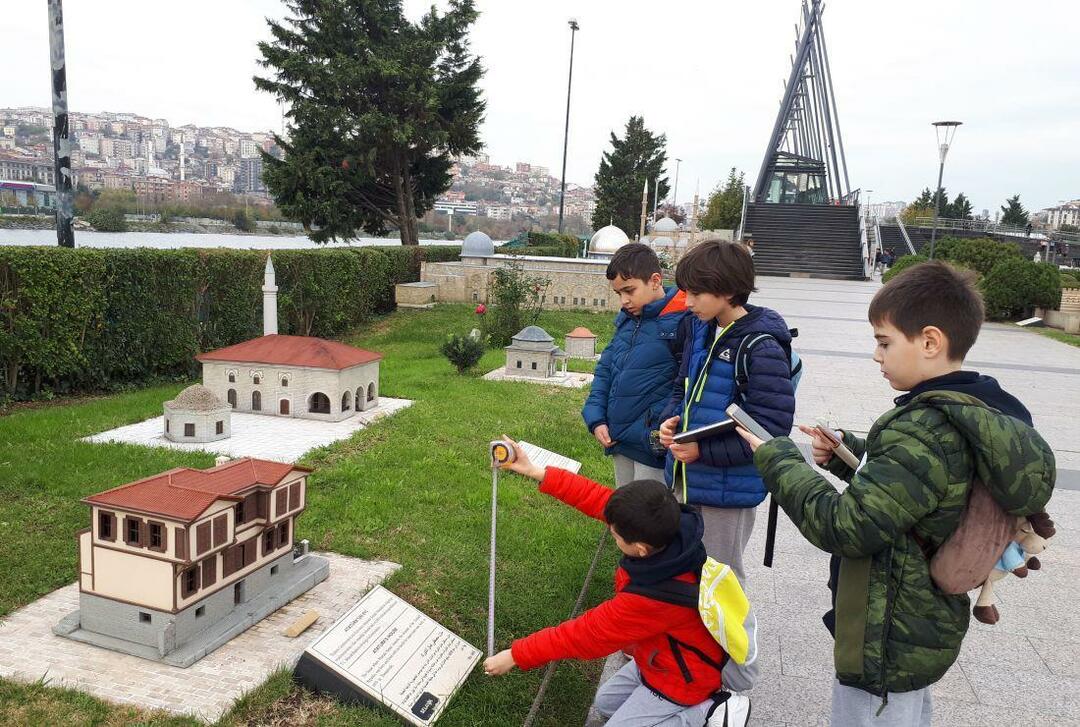 Scener från Miniature Türkiye Park and Museum