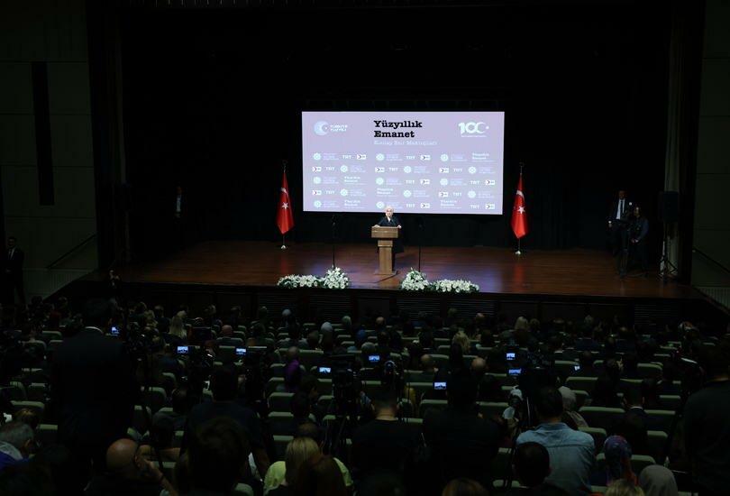 First Lady Erdoğan Centennial Anförtrodd Röda Halvmånen Prisoner Letter Exhibition