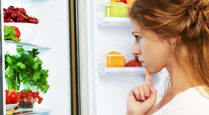 Vilken mat läggs på vilken hylla i kylskåpet? Vad ska finnas på vilken hylla i kylen?