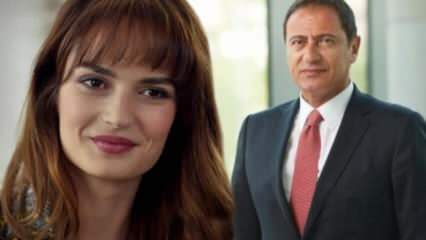 Skådespelaren Selin Demiratar gifte sig med affärspersonen Mehmet Ali Çebi