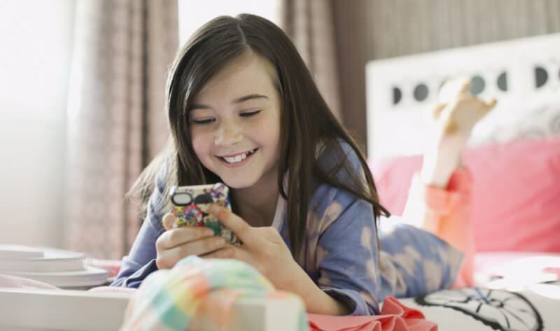 Hur gammal ska en smartphone köpas för barn? Ålder för användning av mobiltelefoner