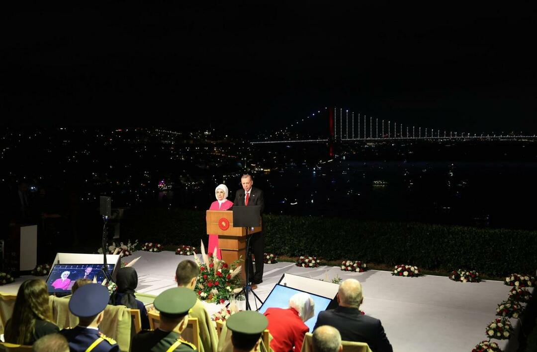 Recep Tayyip Erdoğan och Emine Erdoğan 100. årets händelser