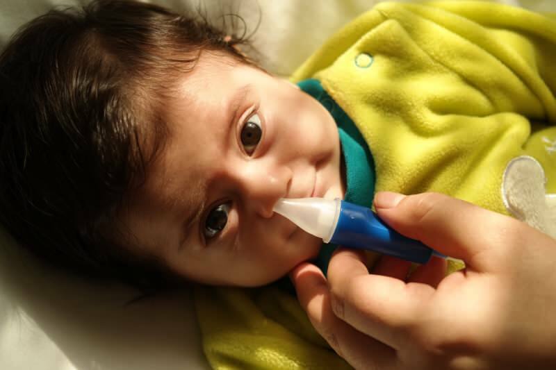Hur rengör jag barnens näsa utan att skada? Nasstockning och rengöringsmetod hos spädbarn