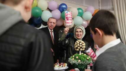 Ett inlägg från First Lady Erdogan om iftar som de var värd för barnen i kärlekens hus!
