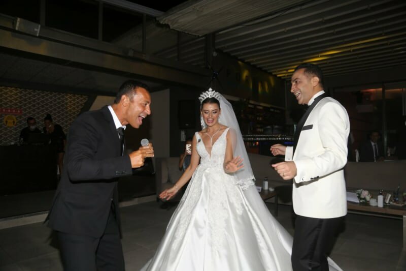 Bröllopet som samlar kända namn! Sinan Güzel och Seval Duğan gifte sig