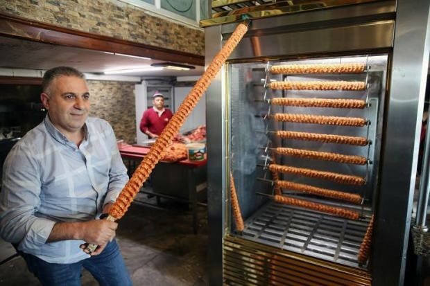 En helt ny smak i Adana! Denna Adana kebab blir längre!