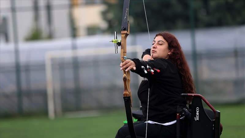 Den paralympiska idrottaren Miray Aksakallı är ett exempel för alla med sin kamp