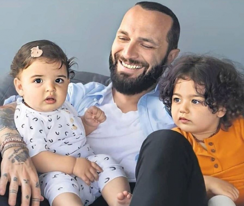 3 från Berkay Şahin och Özlem Ada Şahin. barndelning
