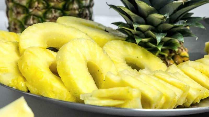 hur man skär ananas