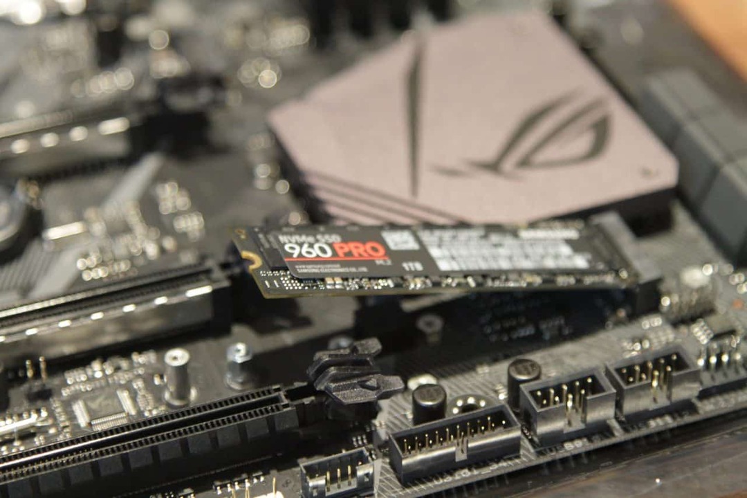 Hur du installerar en NVMe M.2 SSD-hårddisk och varför du borde