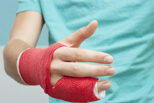 Vad orsakar fingerbrott? Vilka är symtomen på fingerbrott?