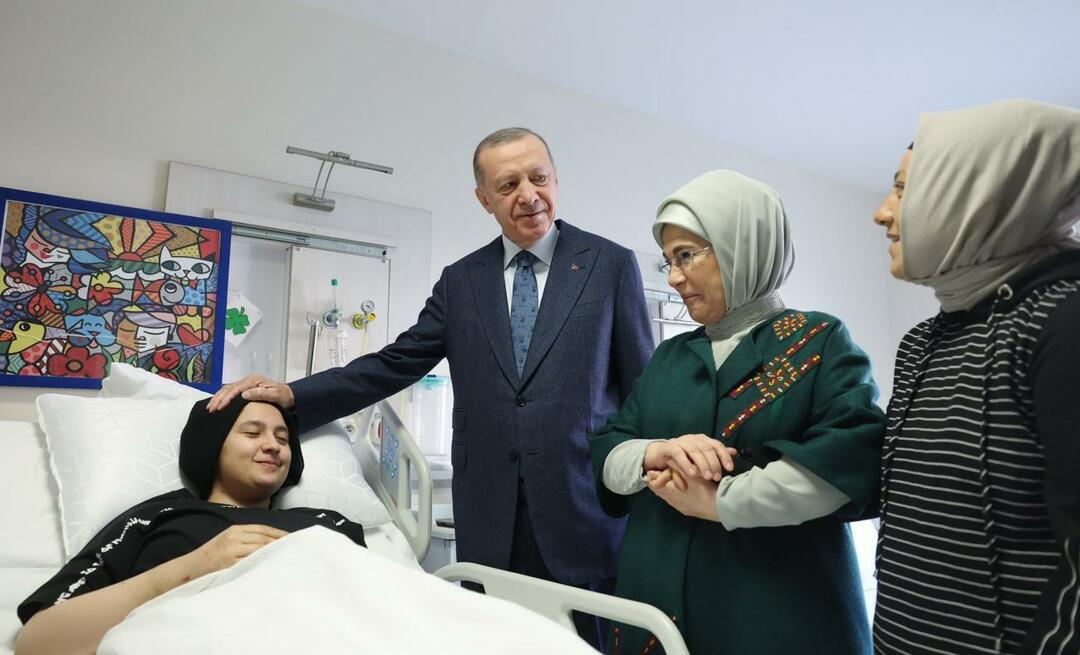 President Erdoğan och hans fru Emine Erdoğan träffade barnen till katastrofen