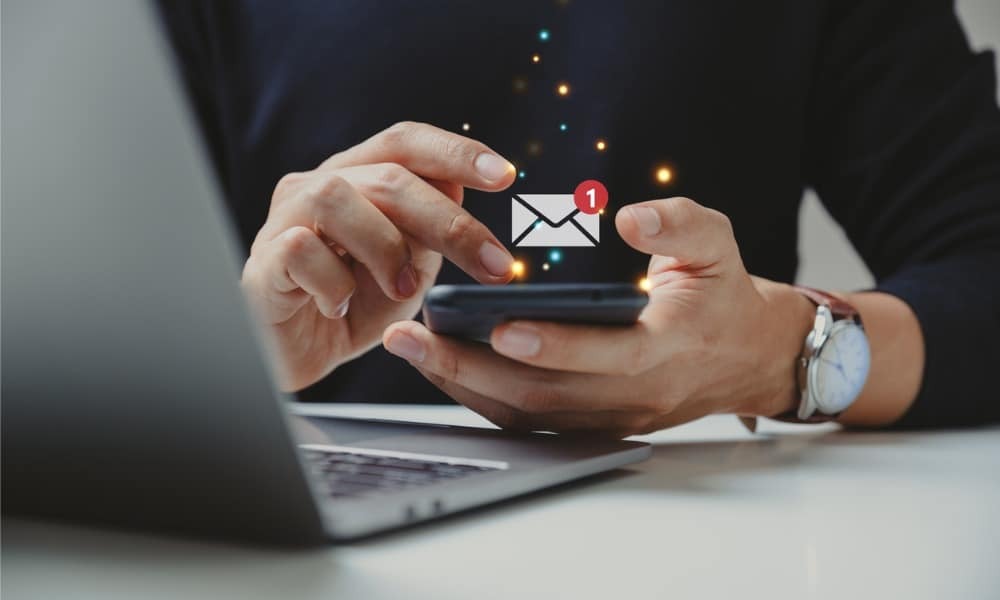 Hur man fäster e-postmeddelanden i Outlook