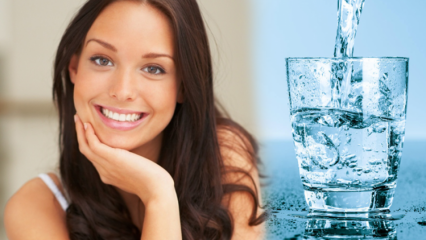 Hur gå ner i vikt genom att dricka vatten? Vattendiet som försvagar 7 kilo på 1 vecka! Om du dricker vatten på fastande mage ...