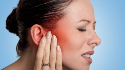 Klåda i örat orsakar? Vilka är förhållandena som orsakar klåda i örat? Hur passerar ett öronklåda?