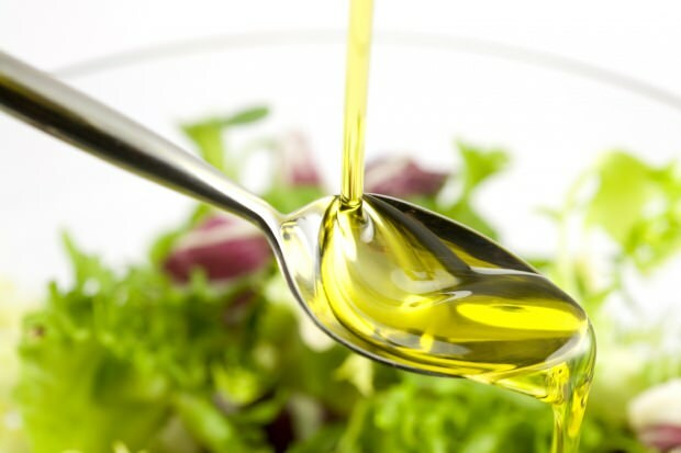 Vilka är fördelarna med olivolja för hud och hår? Hur appliceras olivolja på hår och hud?