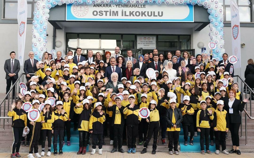 Emine Erdoğan besökte Ostim Primary School