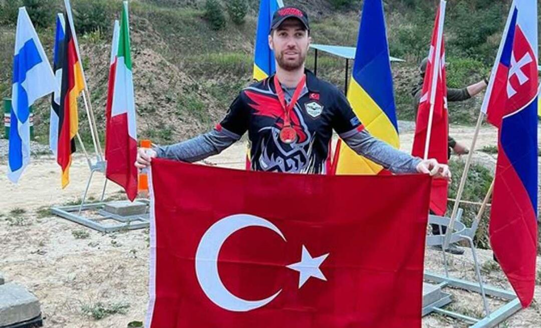 Seda Sayans son Oğulcan Engin viftar stolt med den turkiska flaggan i Polen!