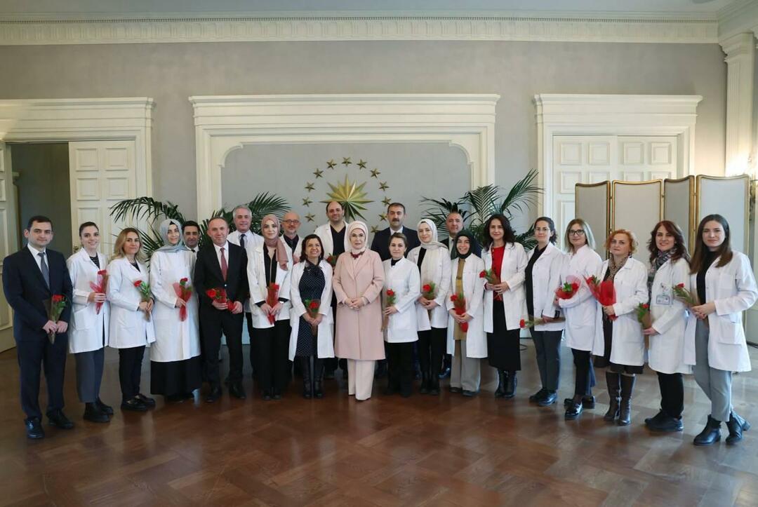 Emine Erdoğan träffade ordförandeskapets medicinska team