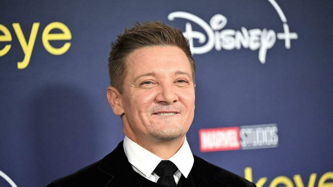 Det var under snöplogen! Första uttalandet från Jeremy Renner