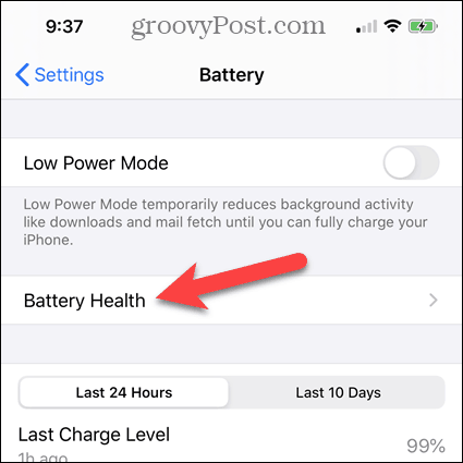 Knacka på Batterihälsa på iPhone-batteriets skärm