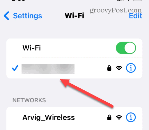 Visa sparade lösenord för Wi-Fi-nätverk på iPhone