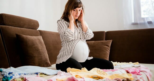 Be för rädsla för födelse! Hur kan man övervinna den normala rädslan för födelse? För att hantera födelsestress ...