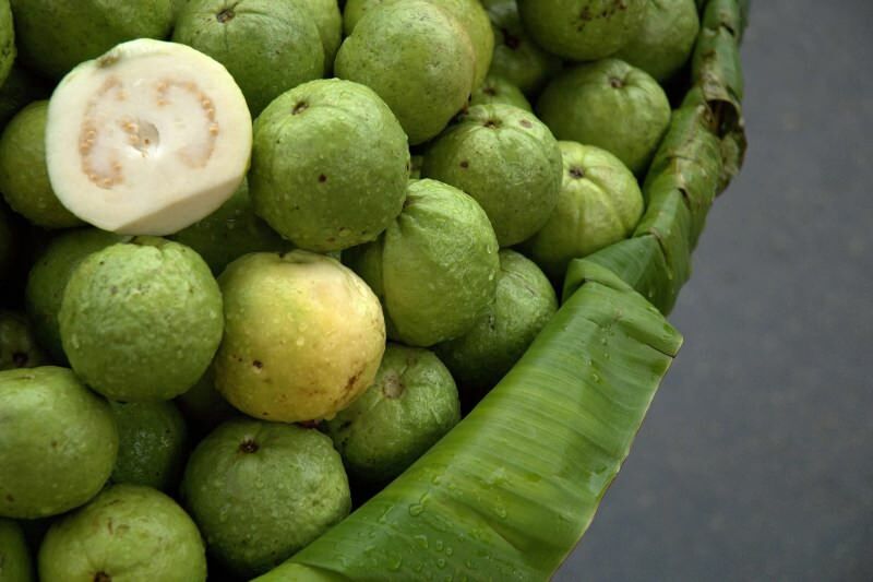 omogen guavanfrukt 