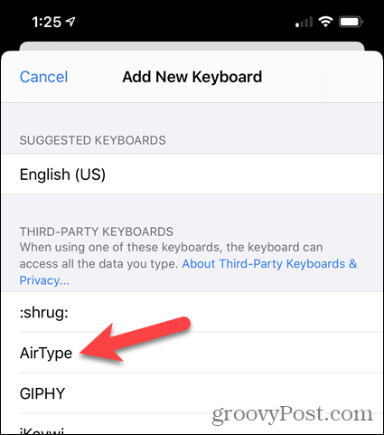 Tryck på AirType i listan med tredjepartstangentbord i iPhone-inställningar
