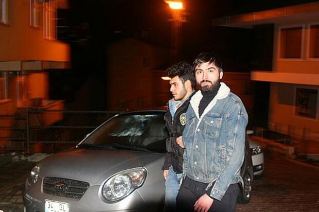 Emre - Erdi Kızgır-bröderna driver sociala mediekanaler Deep Turkish Web