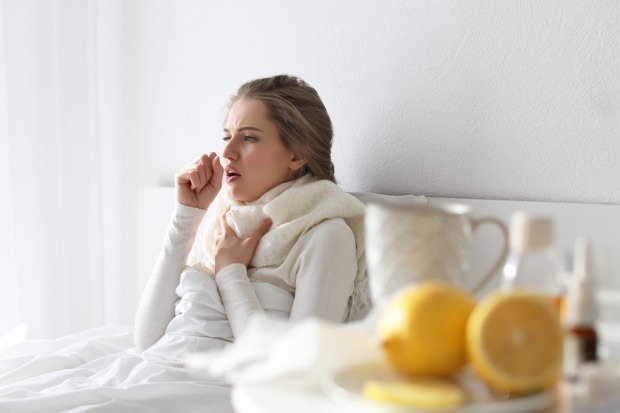 Hosta orsaker? Hur passerar hosta? Vilka är de sjukdomar som orsakar hosta?