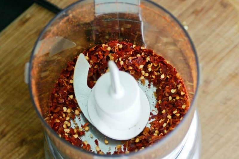 Hur gör man chilipeppar hemma? Tricken att göra chilipeppar! Chilipepparrecept i fyra steg