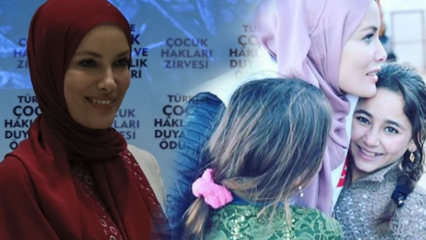 Första fotot från Gamze Özçelik, som gick in i hijab