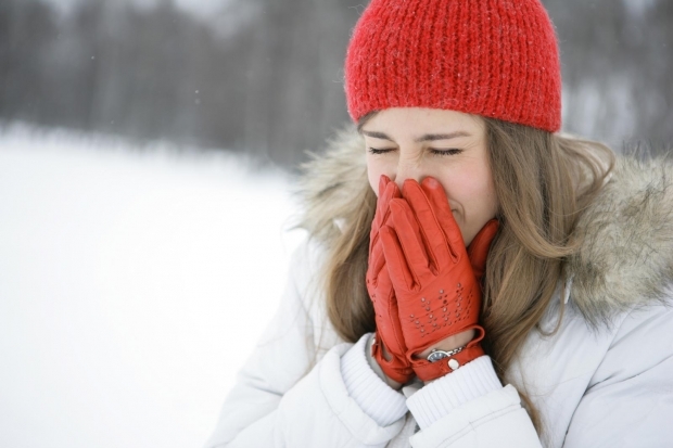en person med förkylningsallergi påverkas av dubbelt så mycket förkylning som en vanlig förkylt person