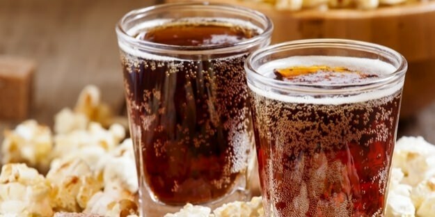 Öka cola som dricker blodtryck i iftar!