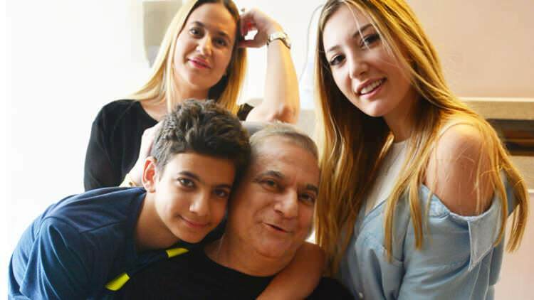 Hälsa fansen från Mehmet Ali Erbil, som är på behandlingssyndrom-behandlingen!