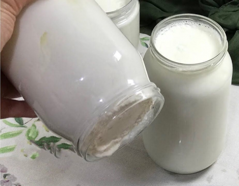 Vad är det enkla sättet att brygga yoghurt på? Att göra yoghurt som en sten hemma! Fördelen med hemyoghurt