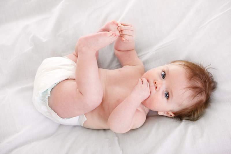 Sjukhuspositioner hos barn! Hur deponeras ett nyfött barn? Vänd nedåt eller bakåt ...