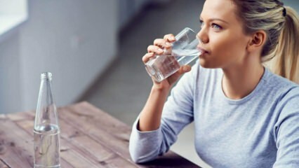 Är att dricka för mycket vatten skadligt?