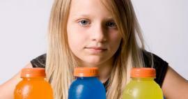 Experter varnade! Barns drickande av energidrycker orsakar misslyckande