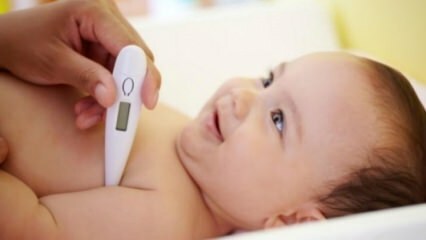 Hur kan man minska hög feber hos spädbarn? I vilka situationer är feber farlig?