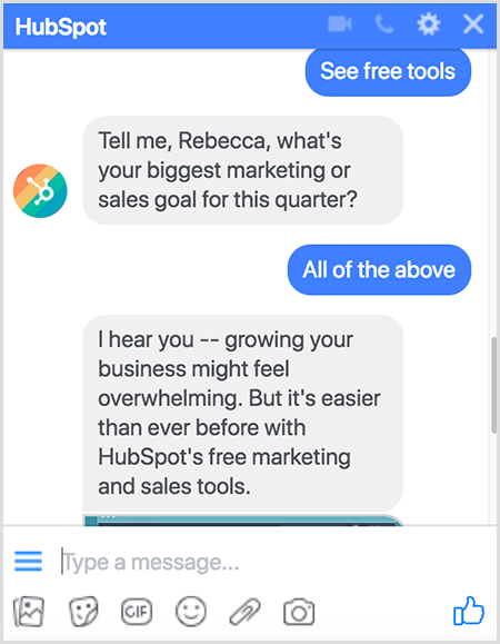 Molly Pitmann säger att ställa frågor fungerar bra i en chatbog. HubSpot chatbot ställer frågor som vad är ditt största marknadsförings- eller försäljningsmål för detta kvartal?