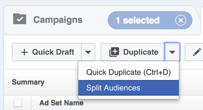Klicka på pilen till höger om Duplicera i Facebook Power Editor och välj Dela upp målgrupper.