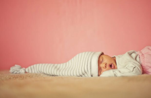 Varför kan inte barn sova på natten? Vad ska göras för barnet som inte sover? Namn på sömnpiller för spädbarn