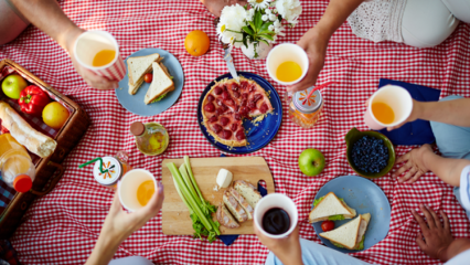 De bästa recept som passar grillen! Vad ska man göra när man går på picknick?