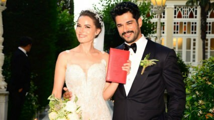 Fahriye Evcen och Burak Özçivit åker till Marmaris med sin son Karan!