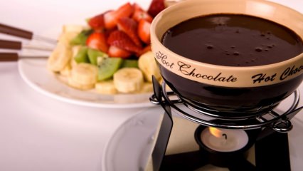 Gör äta fondue viktökning? Chokladfonduerecept hemma